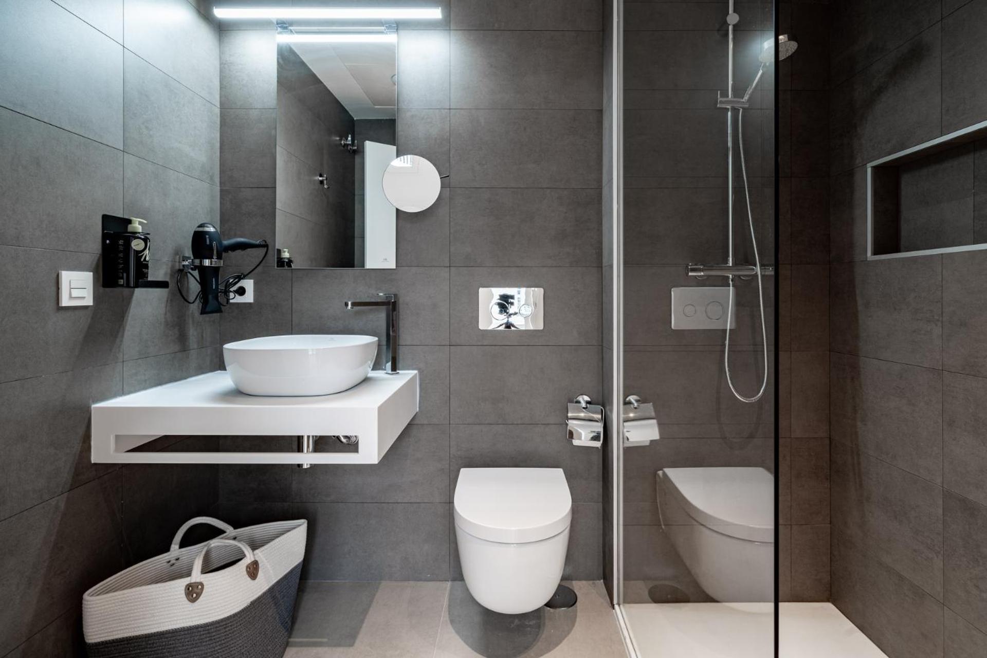 Limehome Ronda De Capuchinos Apartamento Sevilla