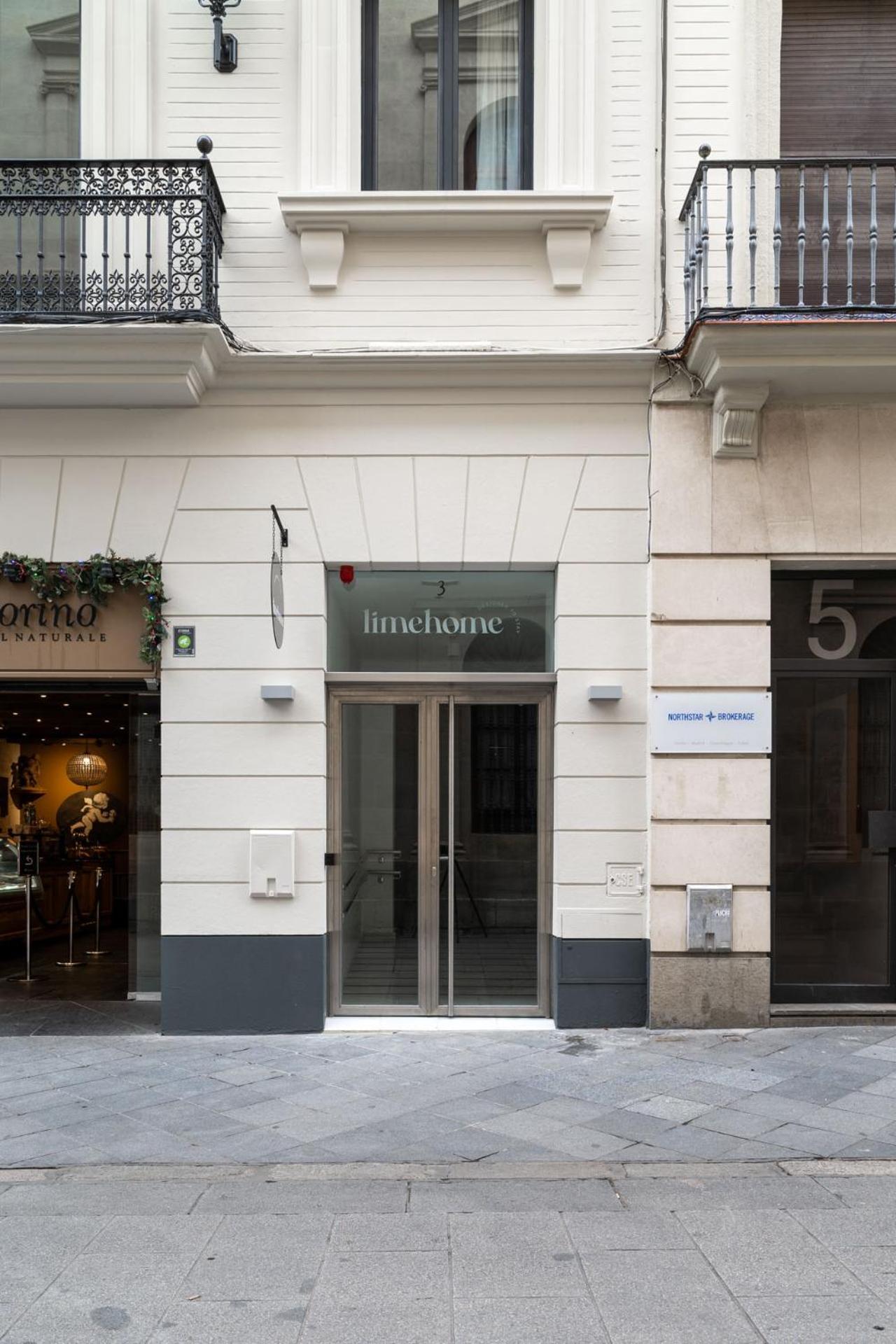 Limehome Calle Granada *