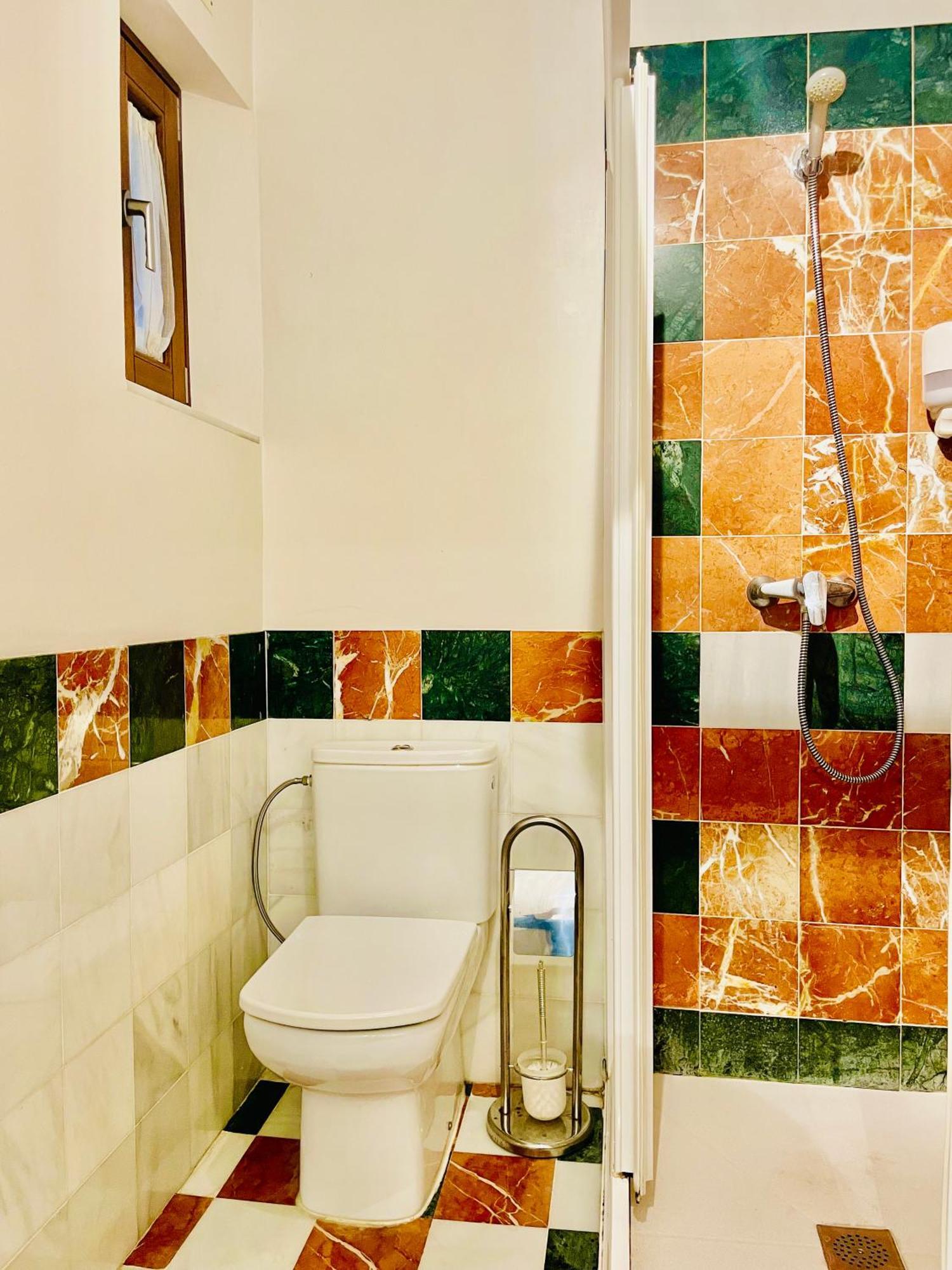 Entrecatedrales Apartment *