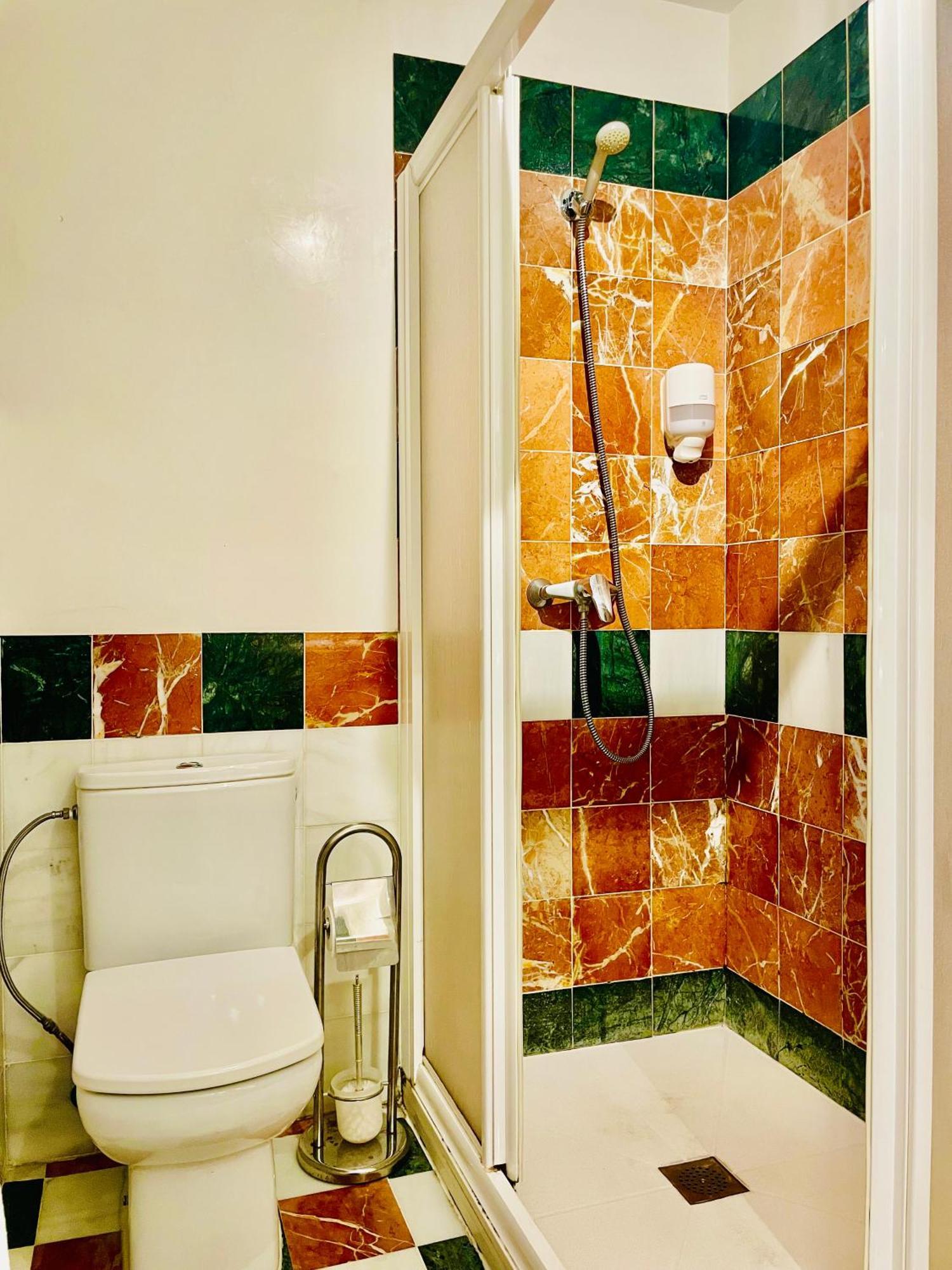 Entrecatedrales Apartment *