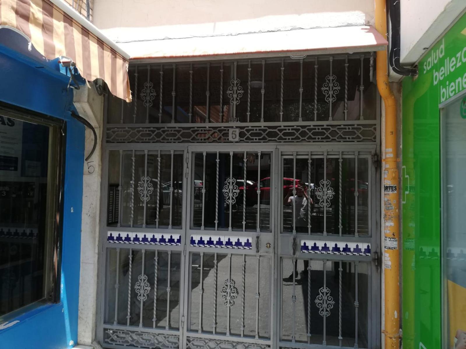 Roch - Stylish Near Metro Apartment