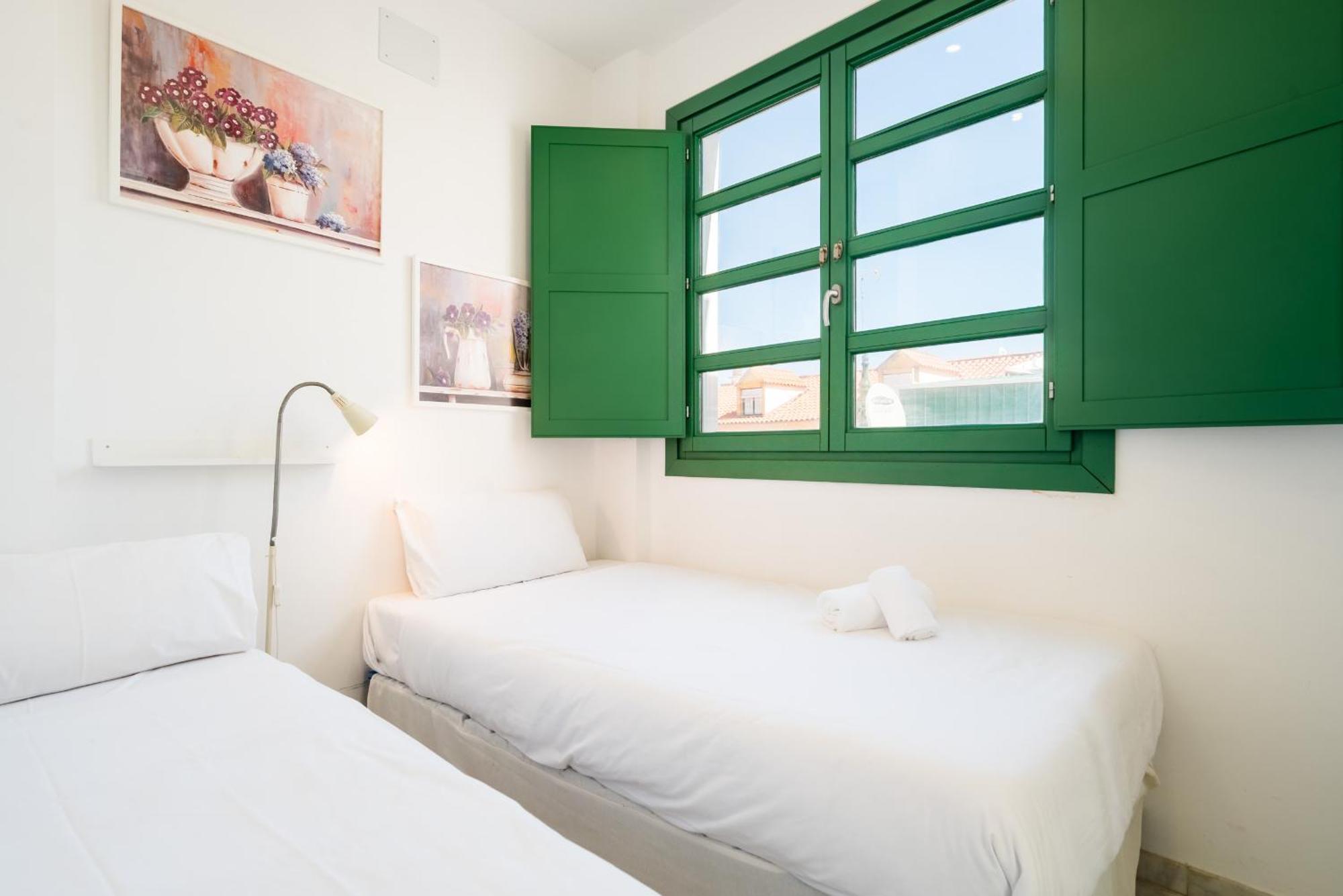 Apartment Penthouse Con Terraza- 2d 2b- Triana *