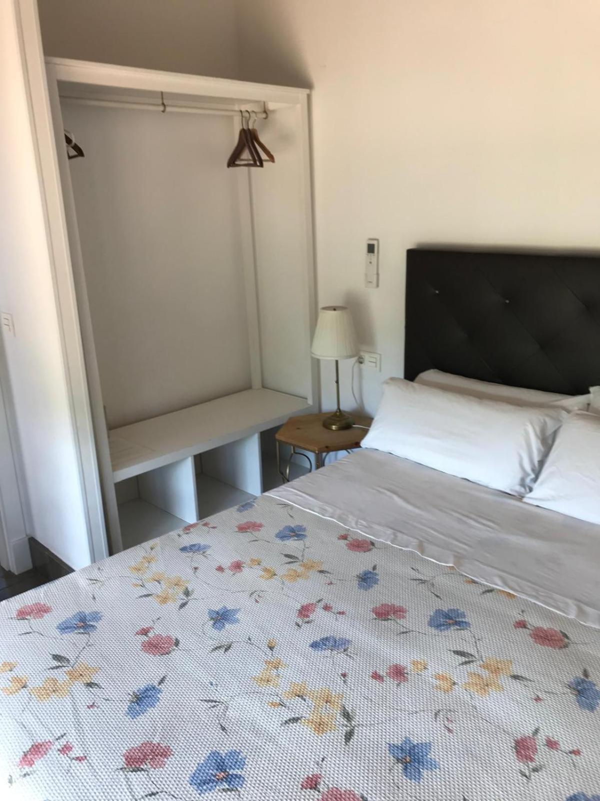 Aparthotel Urban House Siurot 33