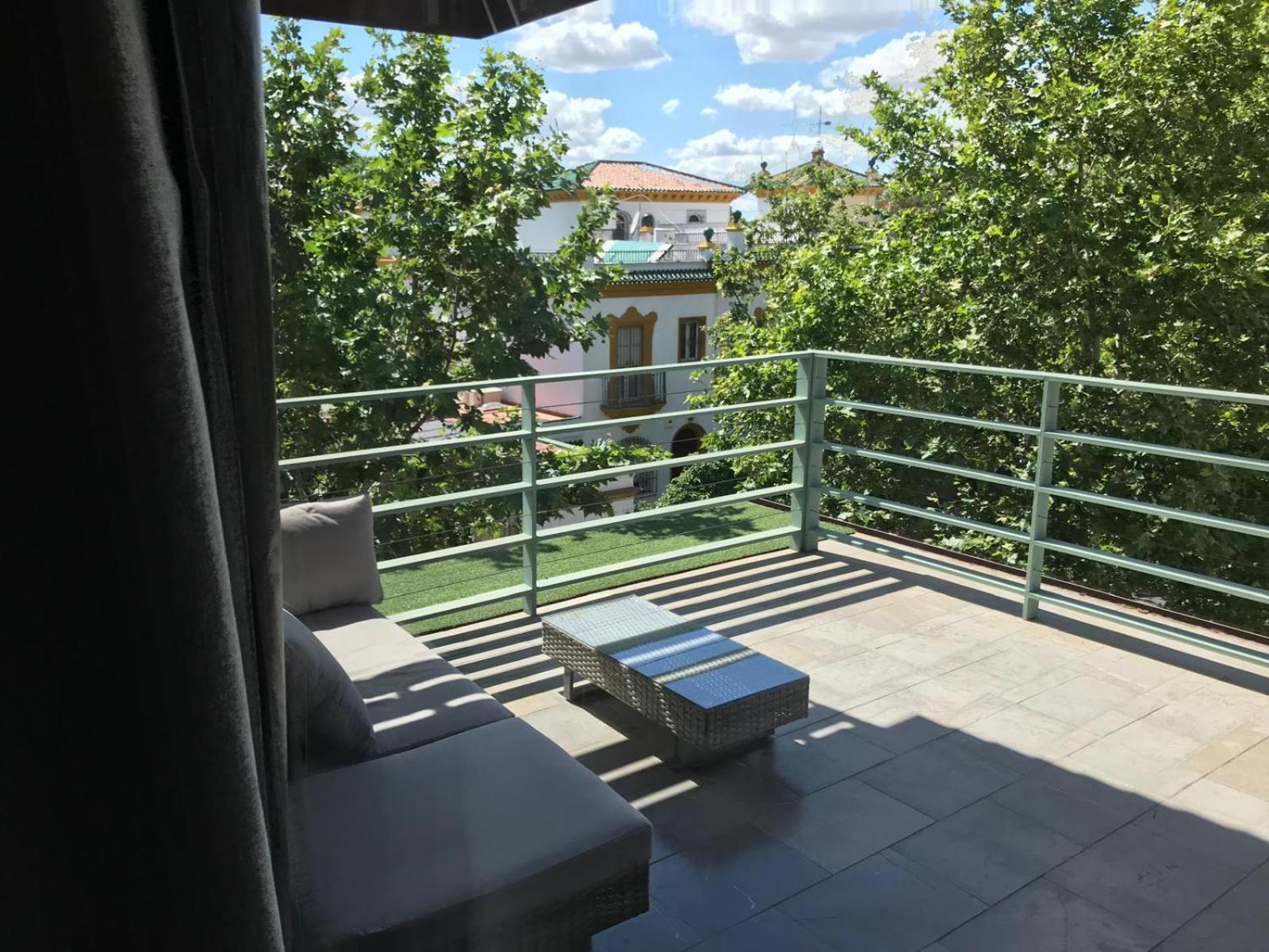 Aparthotel Urban House Siurot 33