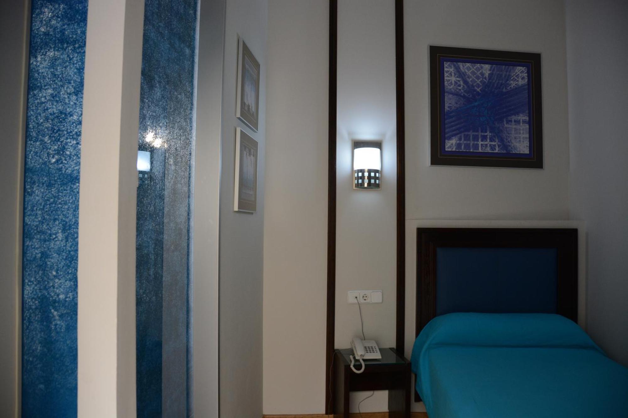 Hotel Y Doña Lola