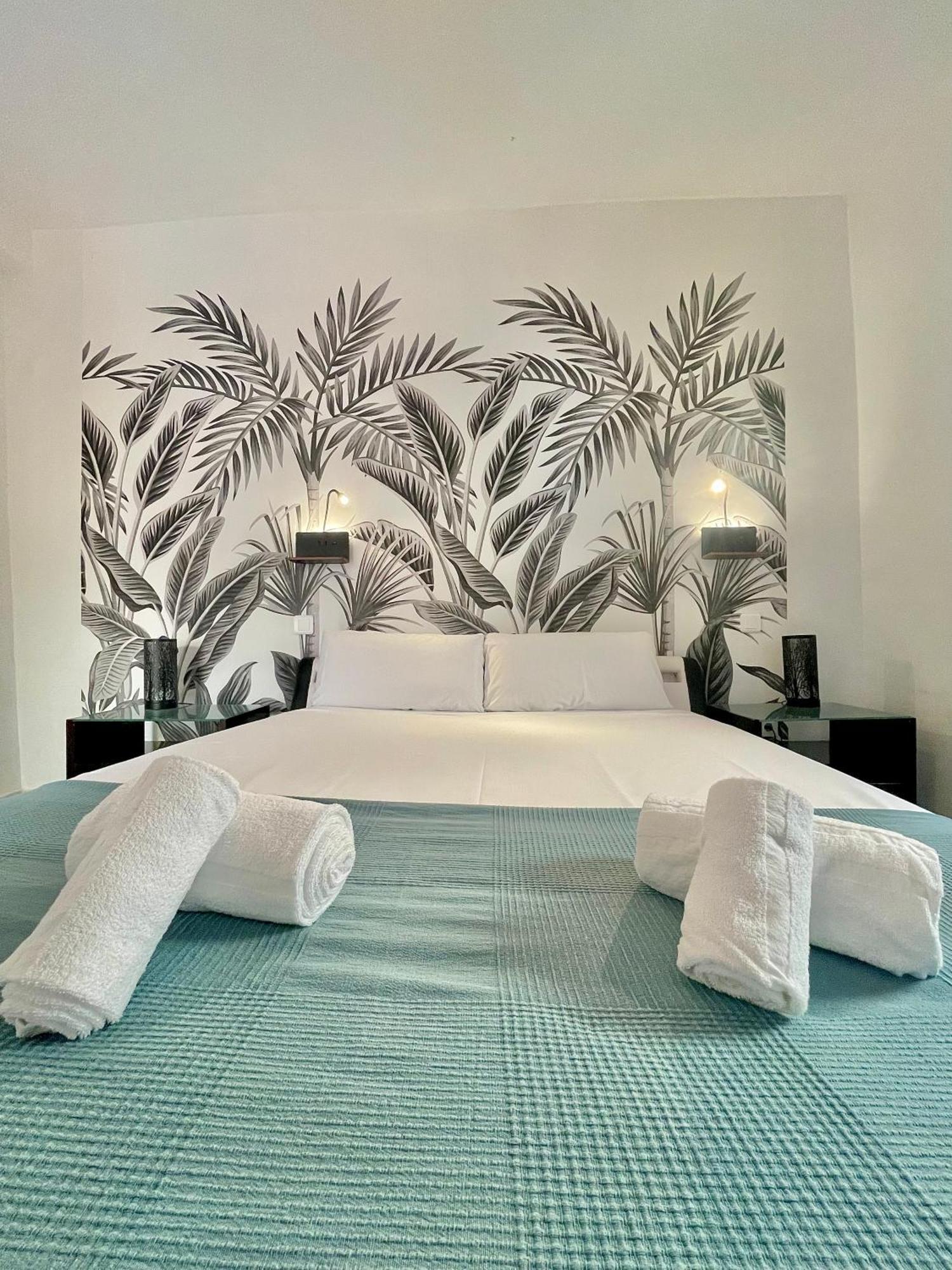 House -rooftop&jacuzzi -stayinseville * Seville