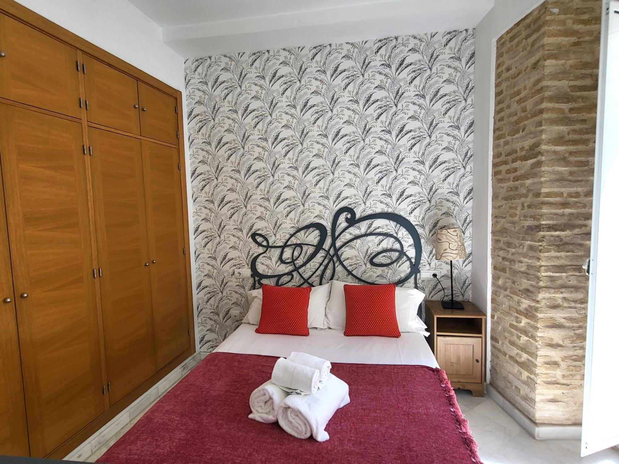 Reservaloen Mariano De Cavia Apartamento *