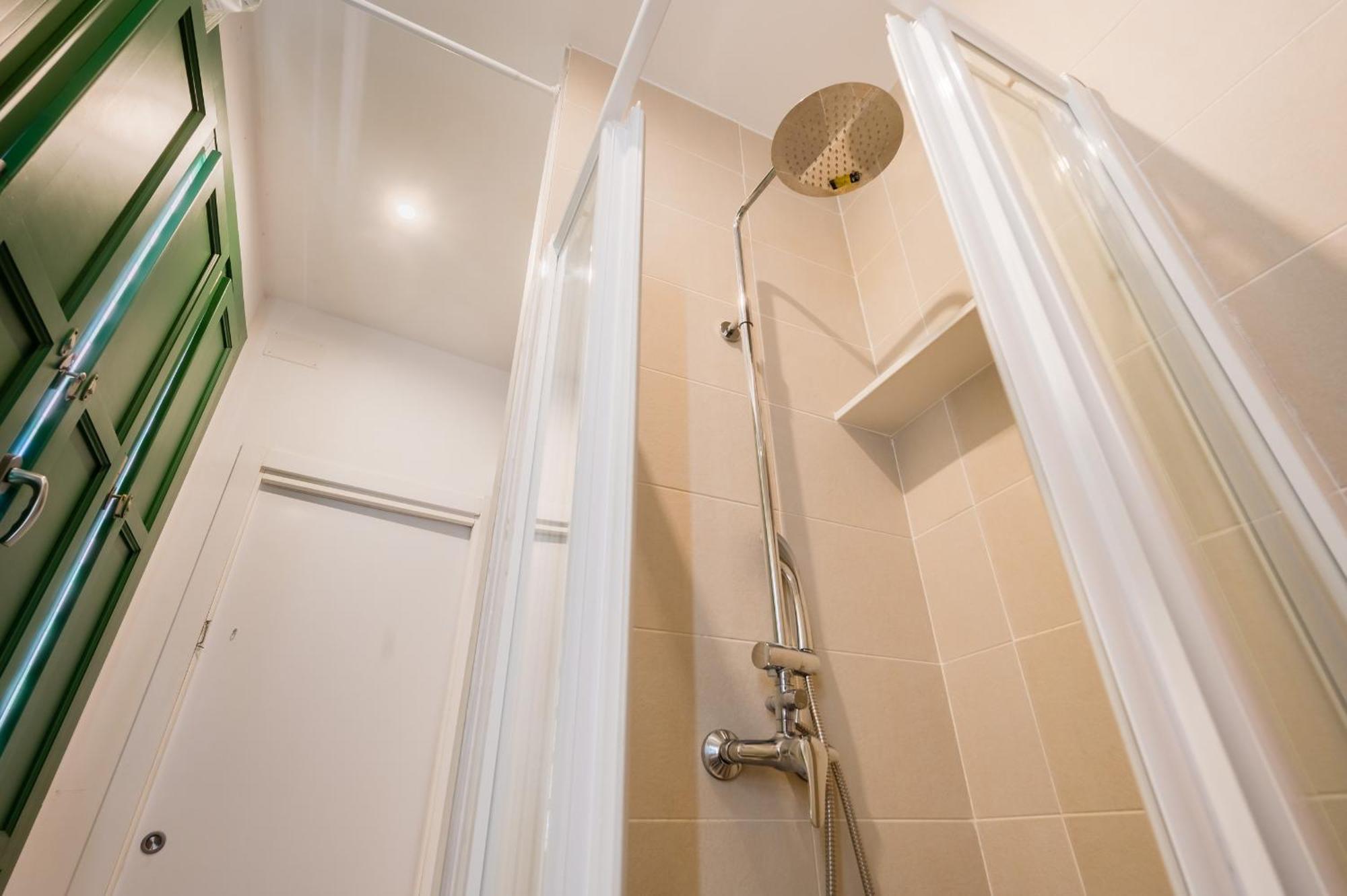 Apartment Penthouse Con Terraza- 2d 2b- Triana *
