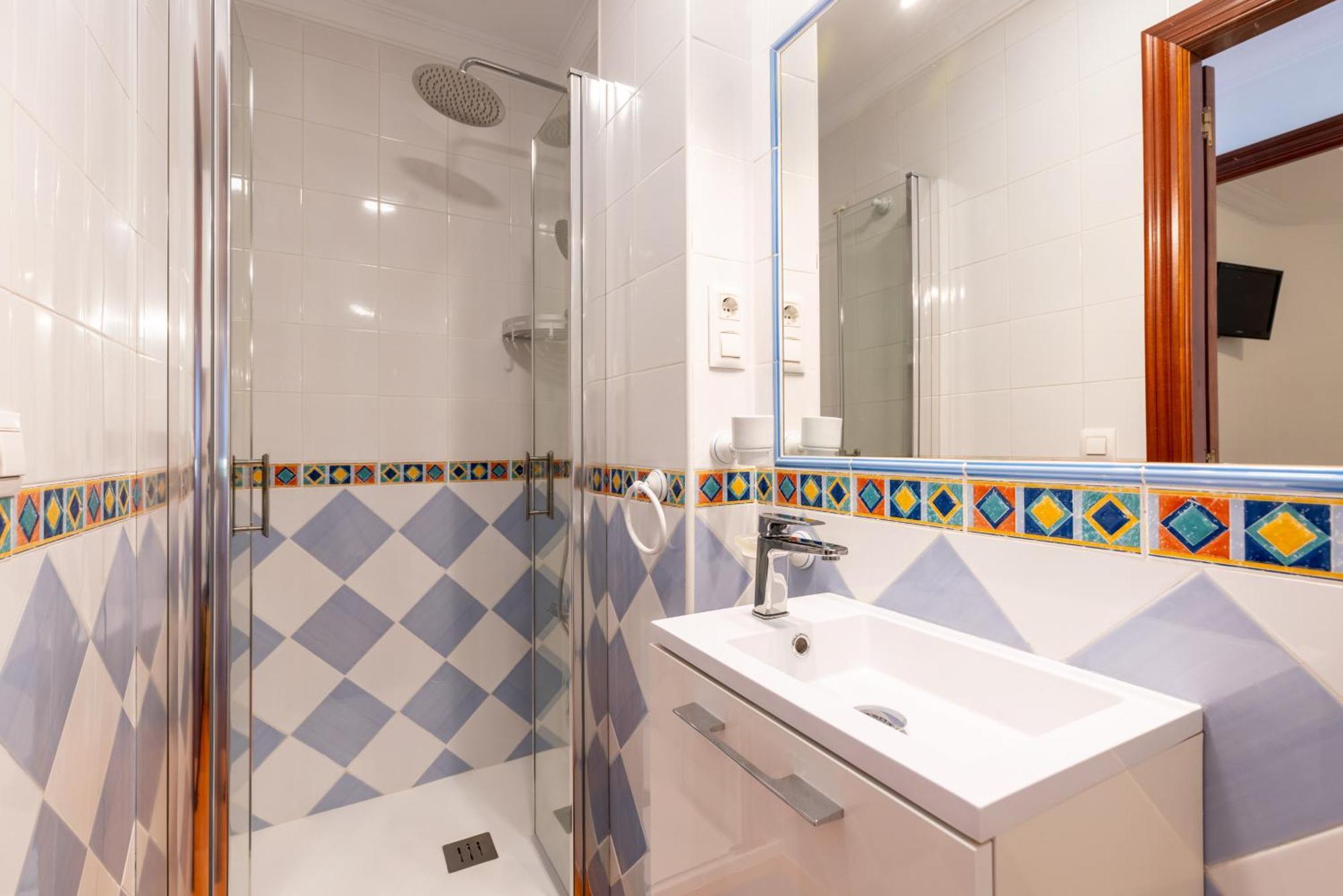 Bn Luminoso Familias En Excelente Ubicacion Apartamento