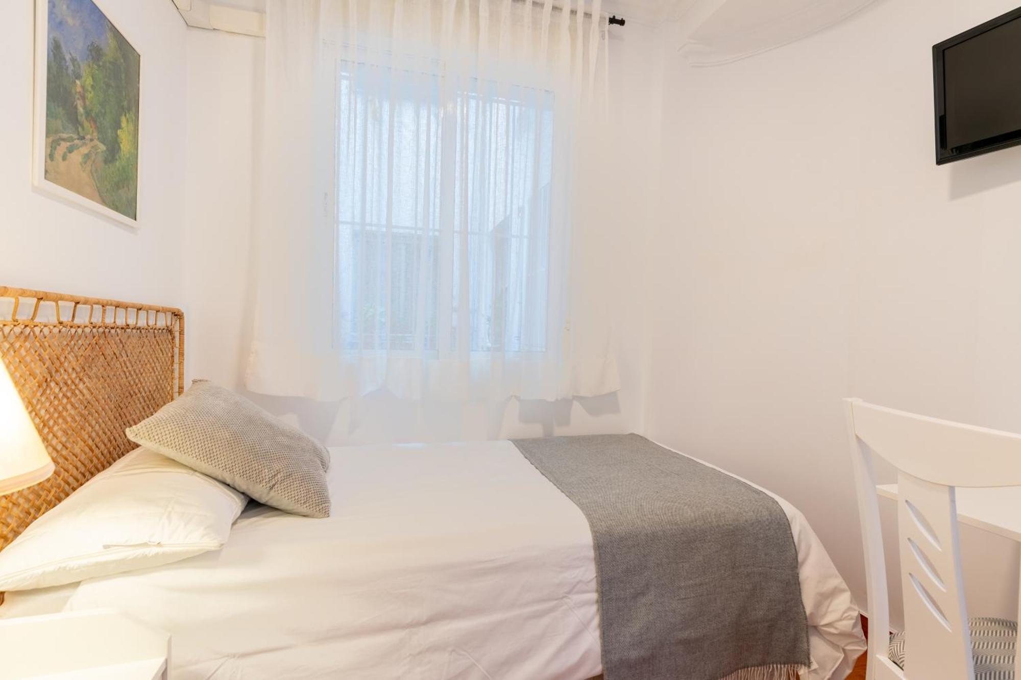 Apartamento Bn Luminoso Familias En Excelente Ubicacion