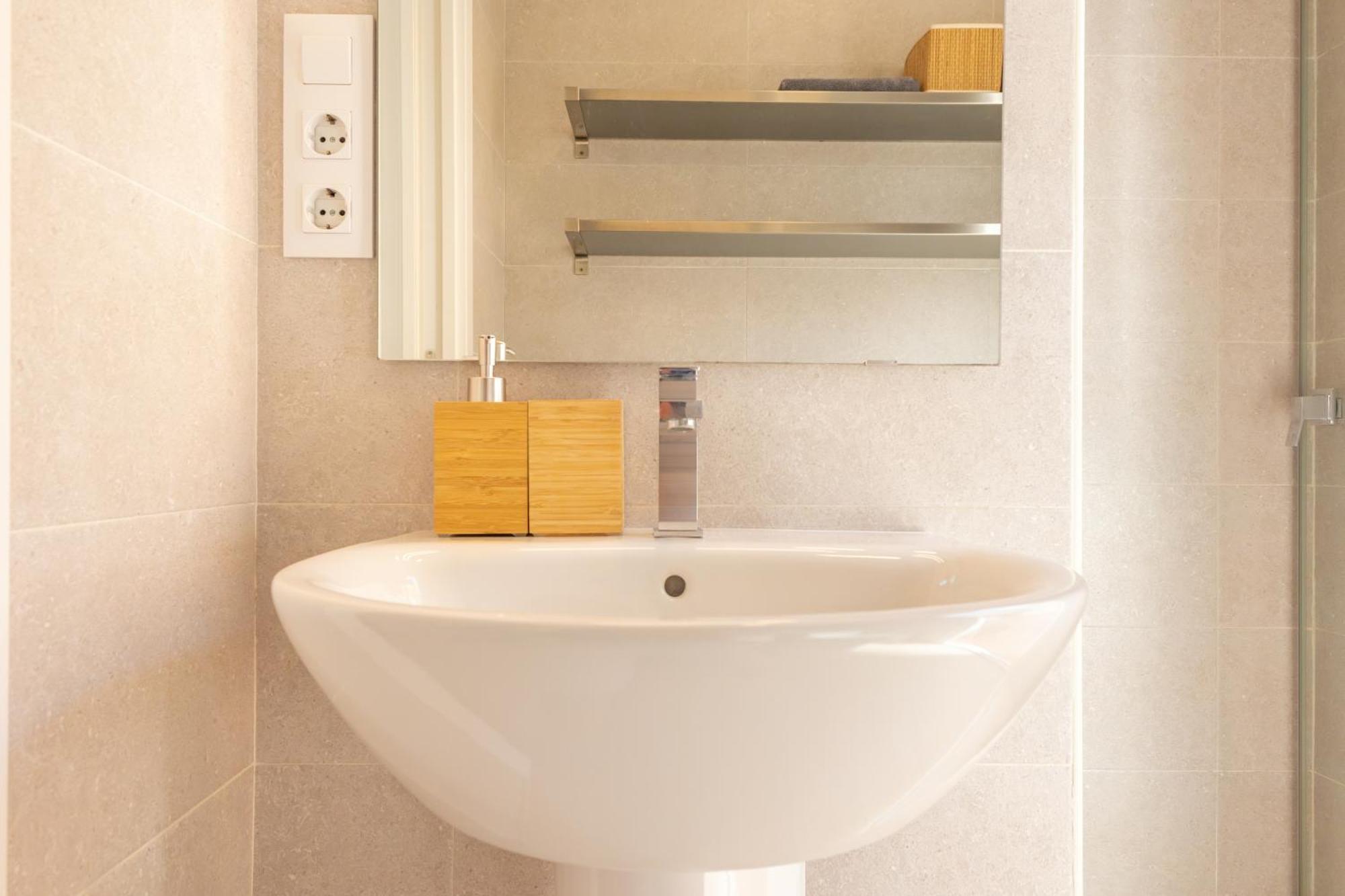Charming 2 Bedroom Apartment At Iconic Triana Neighborhood By Ocityzen Apartment Seville