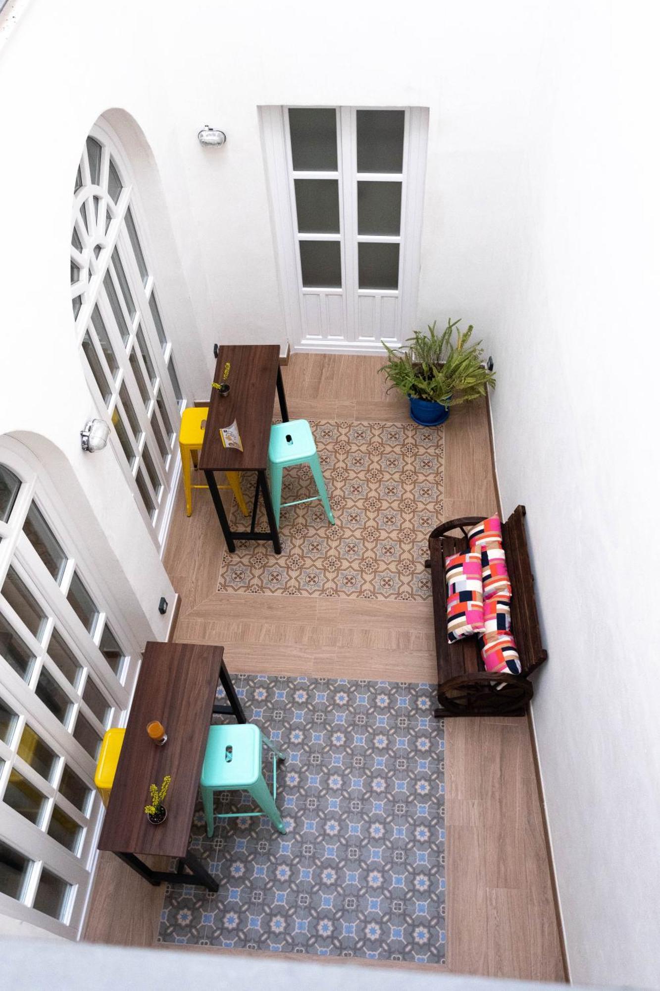 Hostal U-sense For