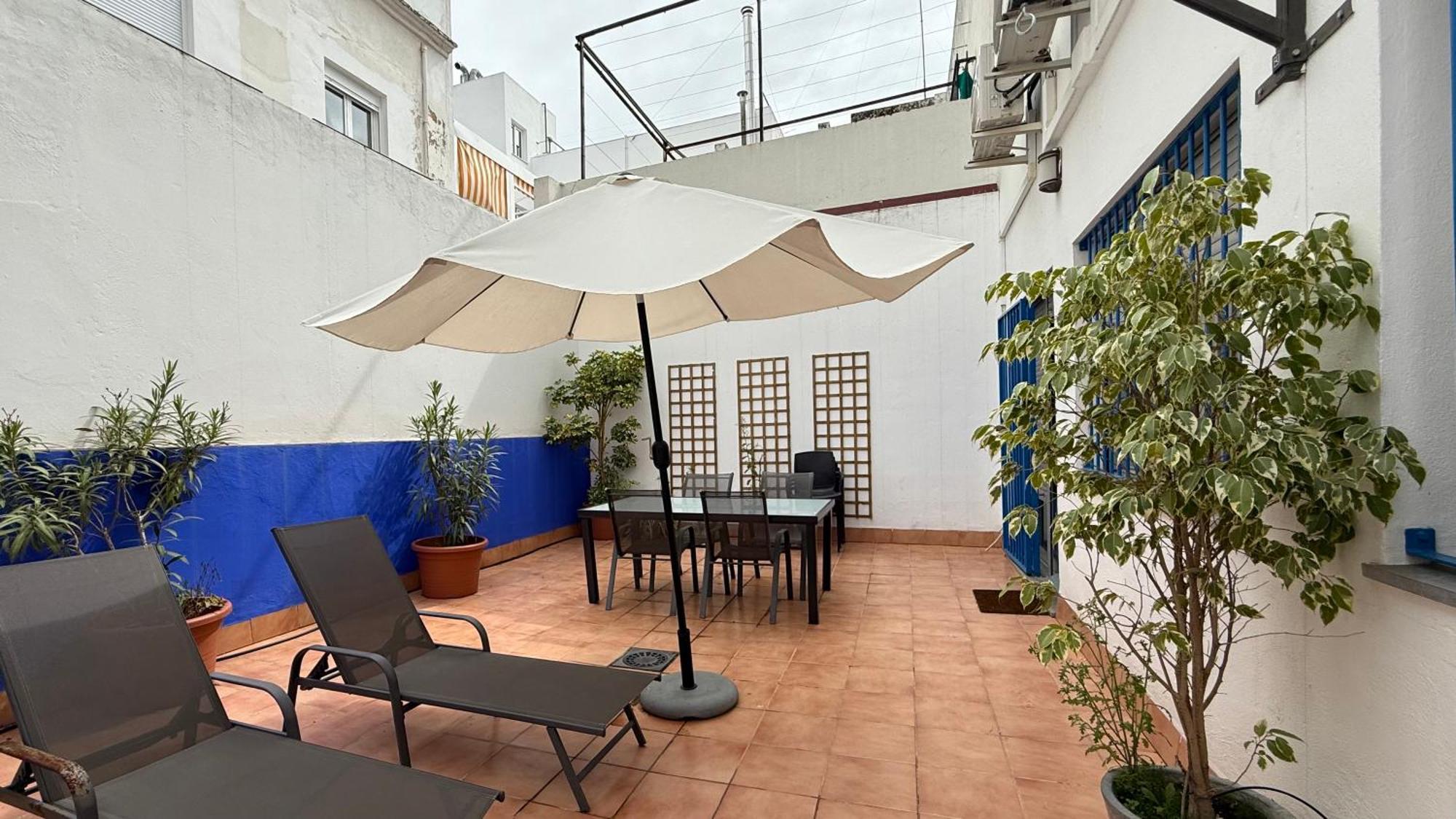 Apto T Patio Sevillano - Garaje Privado * Sevilla