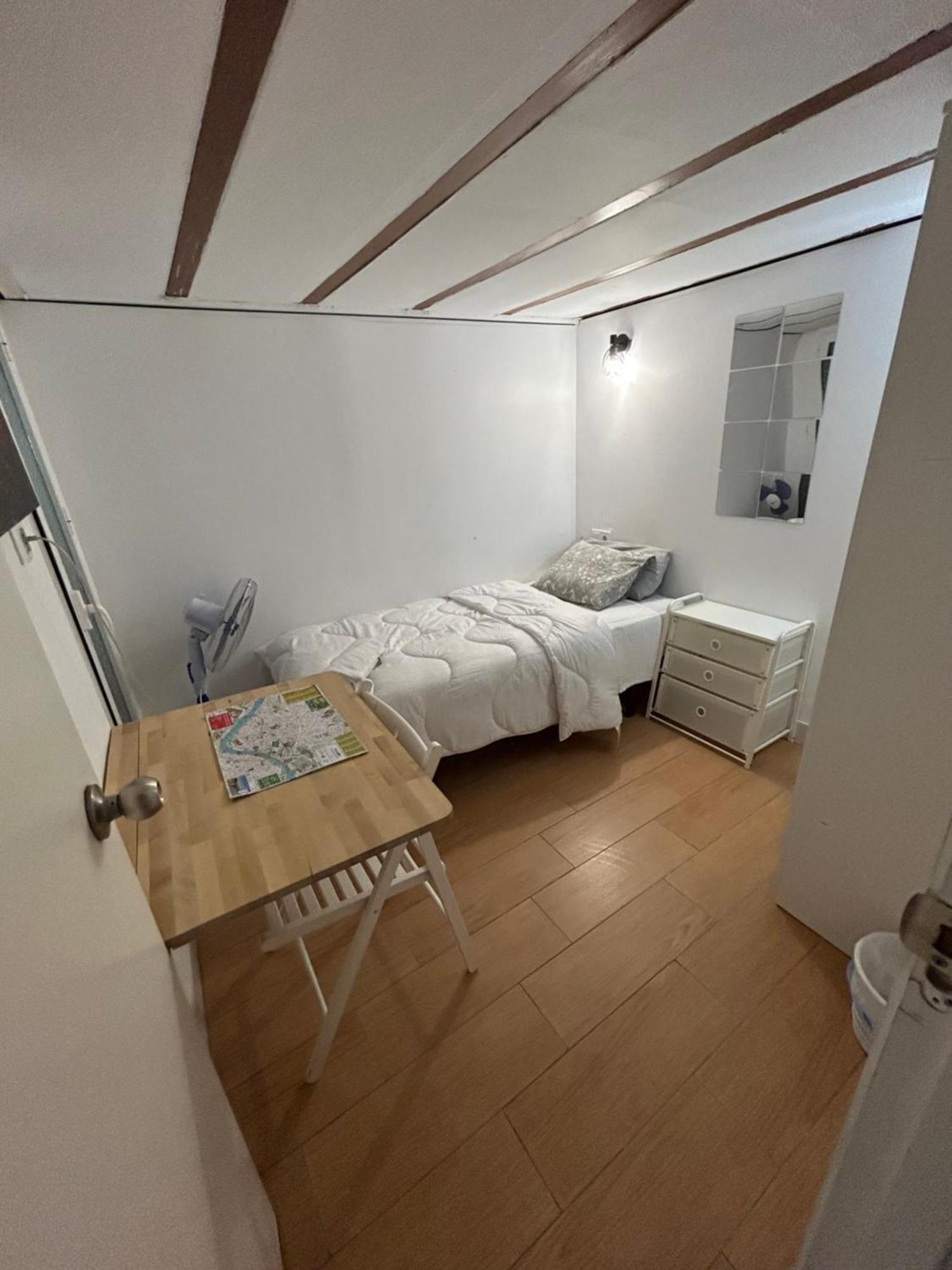 Airbhouse Private &
