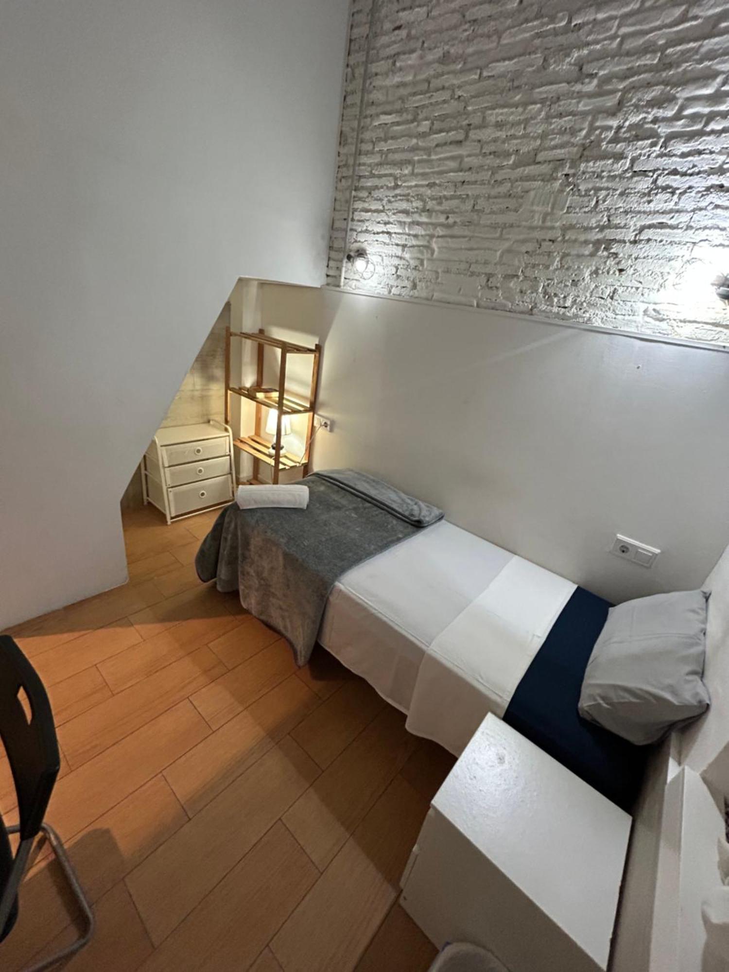Habitación en casa particular Airbhouse Private & Sevilla