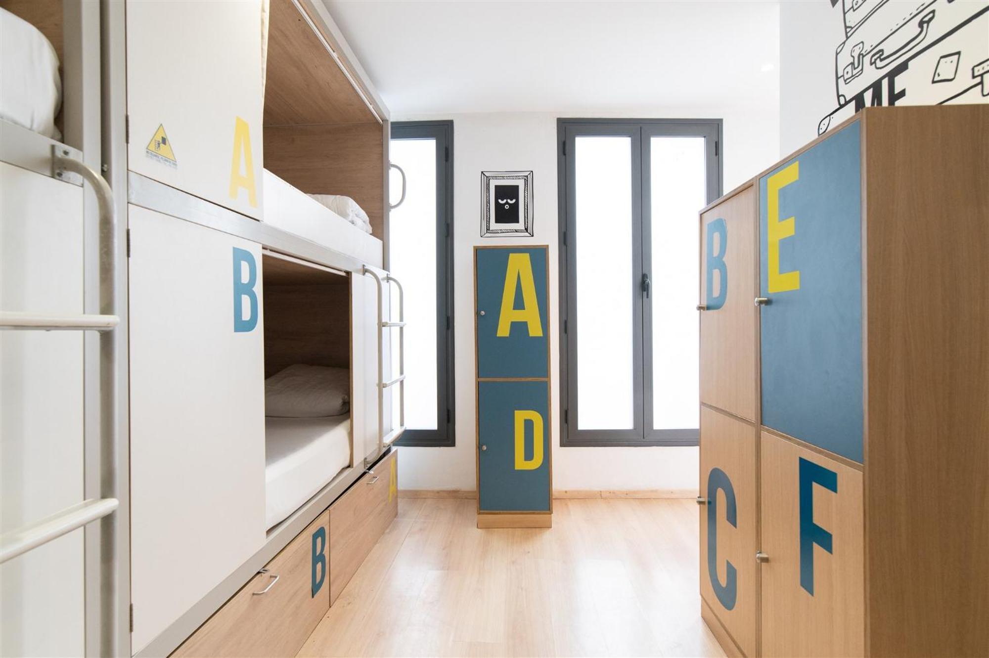 Hostal U-sense For