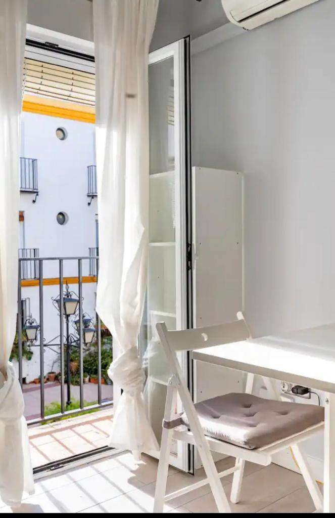 Boteros Wabi * Seville