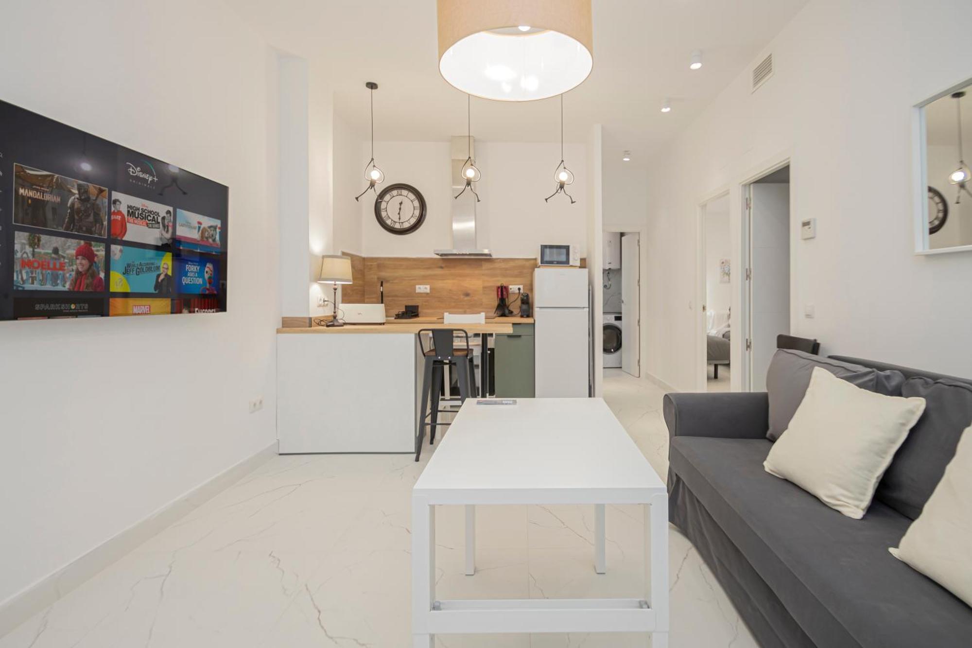 New! Stunning Modern 2br Next To Feria *