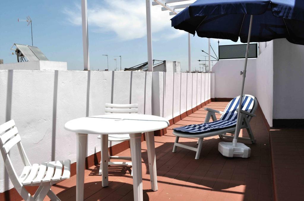 San Luis Apartment *
