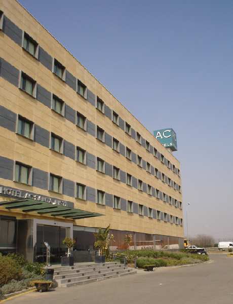 Hotel Ac Fórum By Marriott 4*