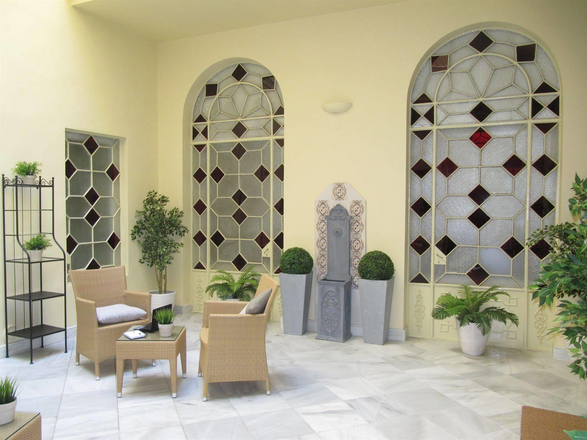 Life San Vicente Apartamento *