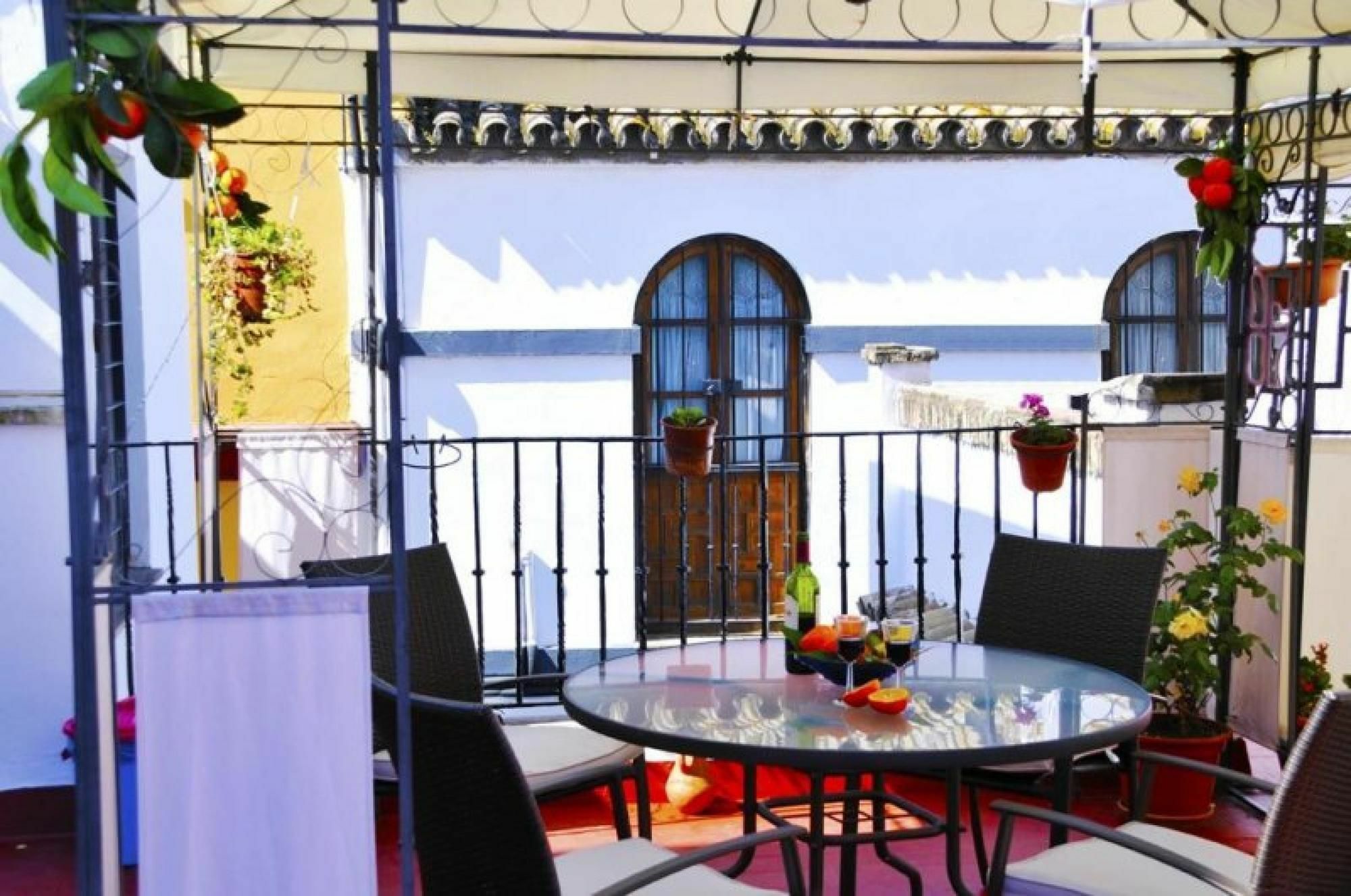 Guest house La Montorena Seville
