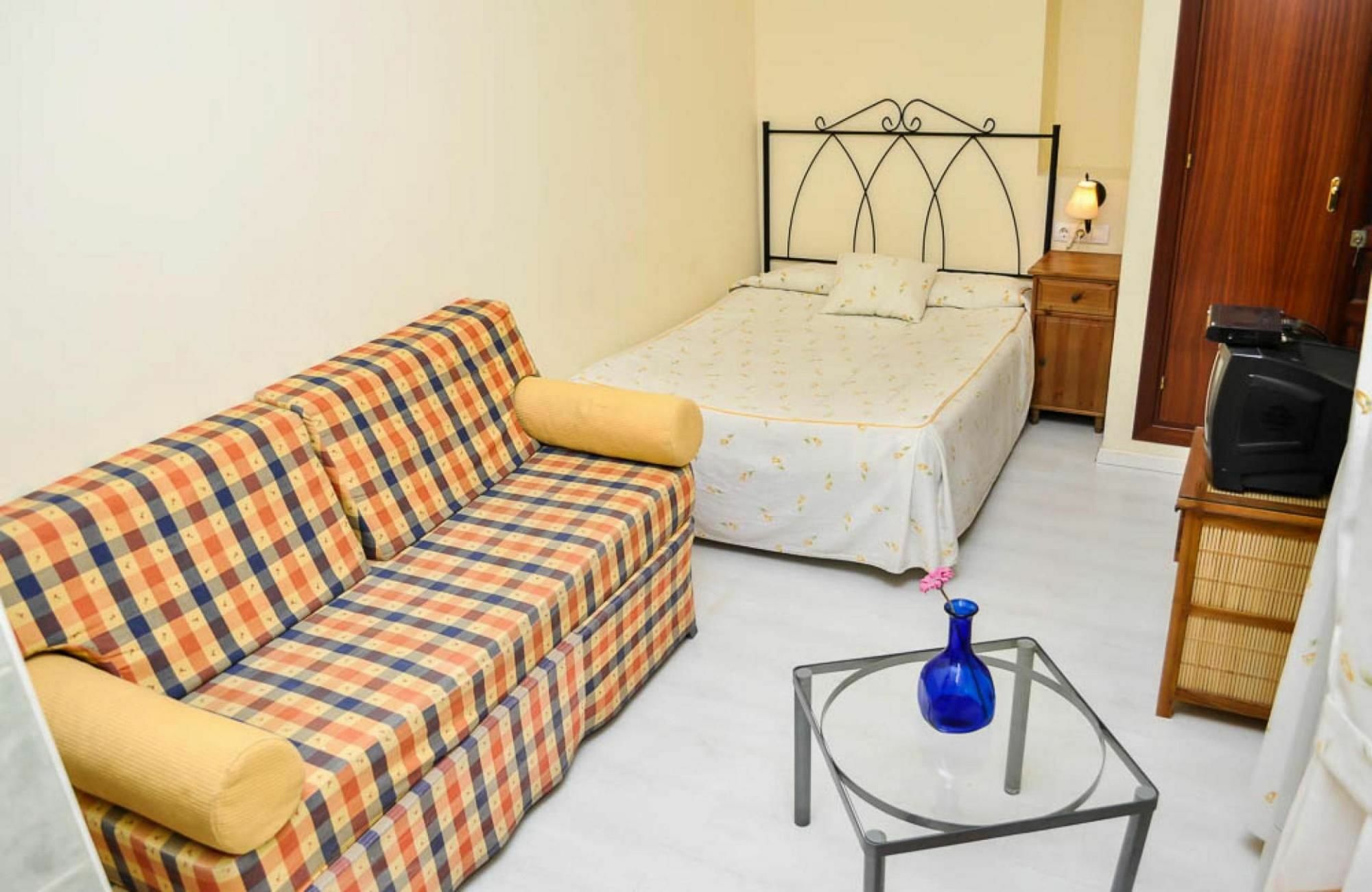 La Montorena Guest house 2*