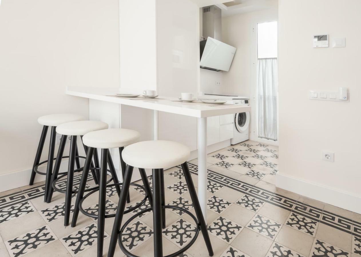 In Luxury V33-1a Apartment *