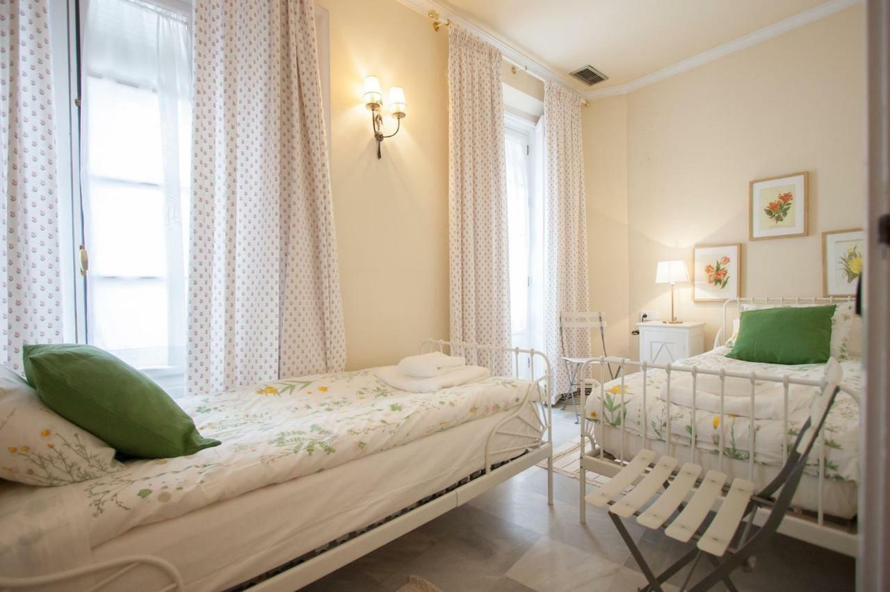 Botanic Duplex Terrace 5 Pax Apartment Seville