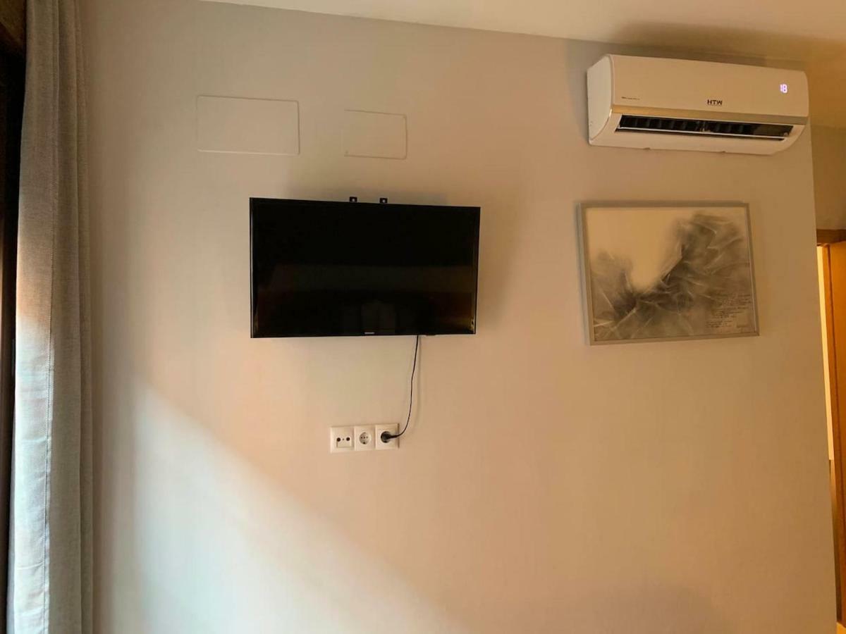 Luz Y Tranquilidad En El Casco Histórico - Parking Gratis Apartamento Sevilla
