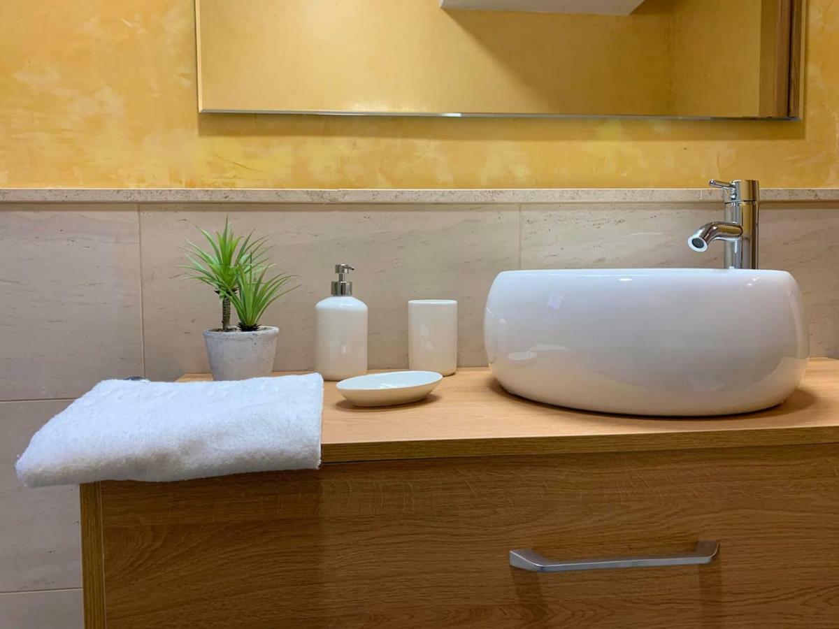 Apartamento Luz Y Tranquilidad En El Casco Histórico - Parking Gratis *