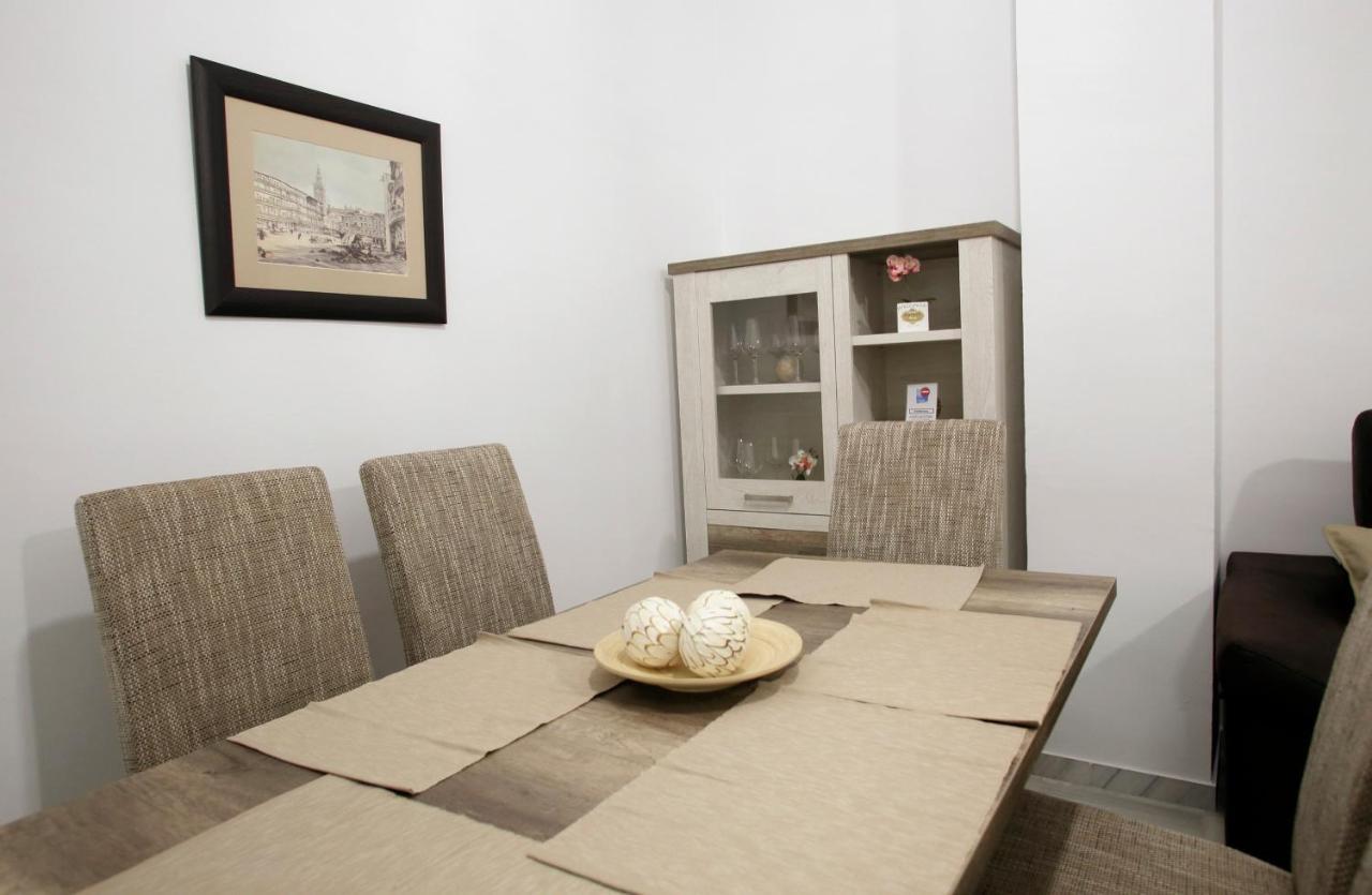 Santa Ana Donkey Apartment Seville