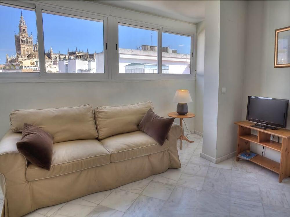Apartamento Reservaloen Mariano De Cavia *