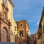 Alkazar Gardens Old Town 6 Pax