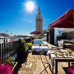 Cathedral Luxury Studio, Swimming Pool And Cathedral Views