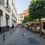 Apartamento tranquilo y con encanto en Palacio Sevillano, junto Catedral A Acond y WIFI