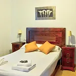 CheckINN - Apartamento de 3 dormitorios en Triana