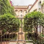 Avanti La Juderia, Vive Sevilla Con Los Cinco Sentidos