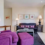 Suites Murillo Alcázar