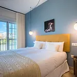 Magno Apartments Paseo de la O - Private Parking included