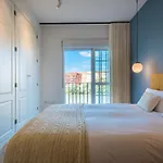 Magno Apartments Paseo de la O - Private Parking included