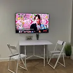Deluxe Triana Center