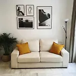 Monkeys Apartments Cocos