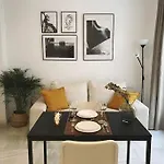 Monkeys Apartments Cocos