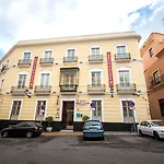 Petit Palace Santa Cruz