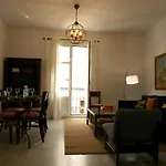Atico Centro calle Sierpes 4 pax