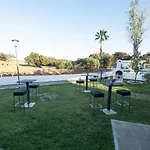 Agradable Villa Con Piscina