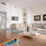Plaza Nueva 2 Bedrooms & 2 Bathrooms