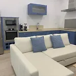 Monkeys Apartments Pages Del Corro Triana