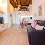 Fabie Triana Loft by Valcambre